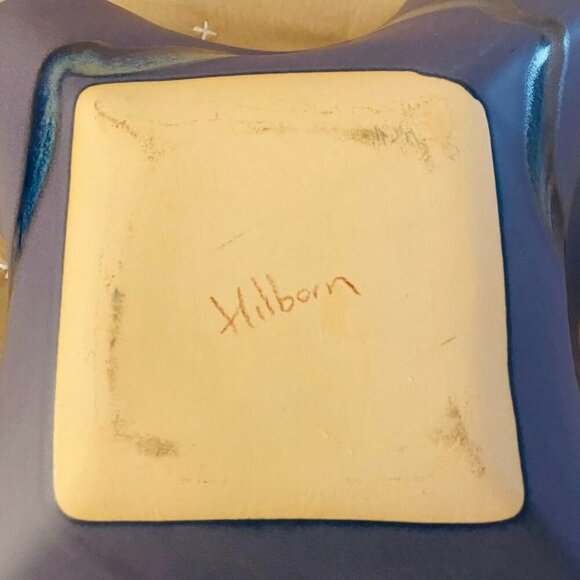 Hilborn Pottery Canada Pinched Periwinkle Art Pottery Decorative Bowl - Picture 8 of 8